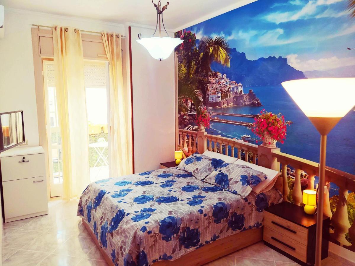 Altea Royale Hotel เนเปิลส์ ภายนอก รูปภาพ