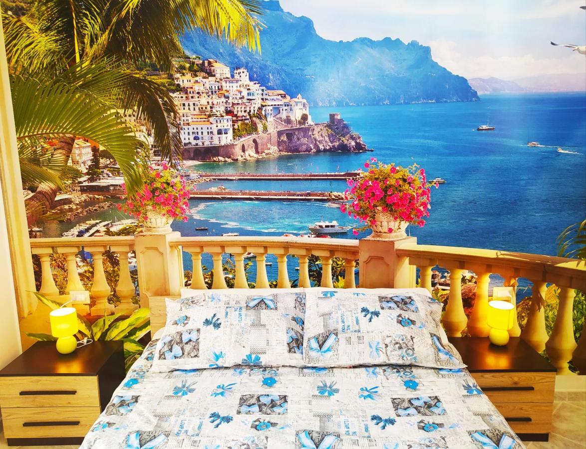 Altea Royale Hotel เนเปิลส์ ภายนอก รูปภาพ
