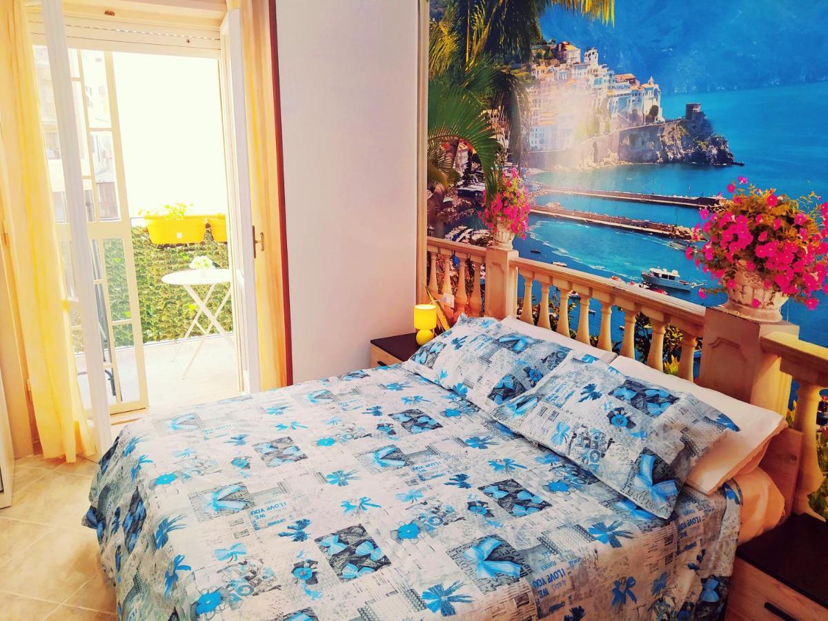Altea Royale Hotel เนเปิลส์ ภายนอก รูปภาพ